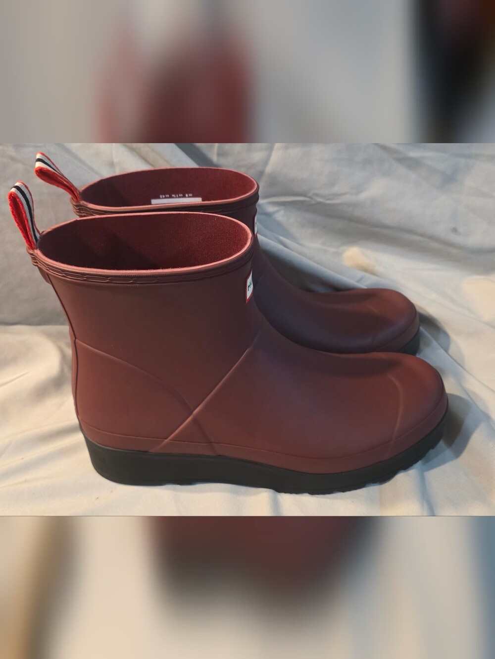 Hunter Original Play Short Boots Dark Red Women Size 11 NWOB Defects